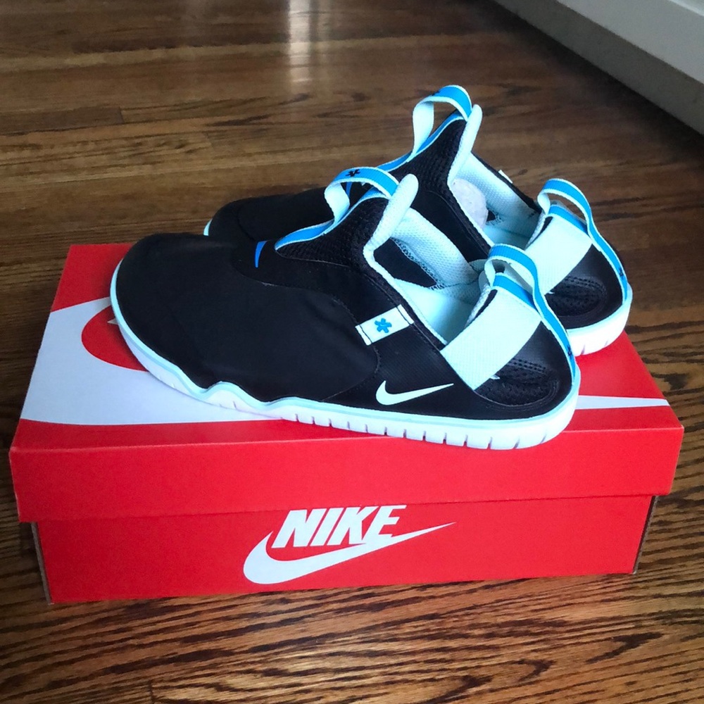 •NWT NIKE Zoom Pulse Healthcare Pro Sneakers•